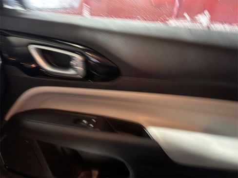 Used 2022 Jeep Compass Limited image 24