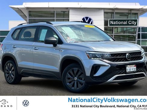 Used 2023 Volkswagen Taos S FWD image 1