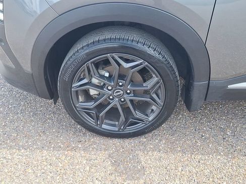 Certified 2025 Nissan Kicks SR w/ Illumination Package FWD image 27