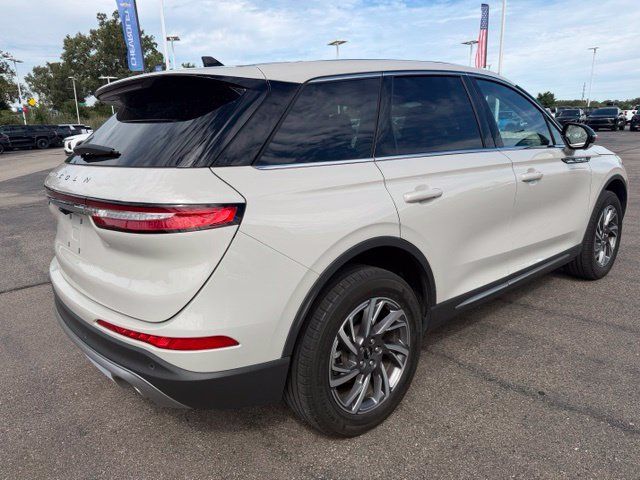 Used 2024 Lincoln Corsair AWD w/ Equipment Group 101A image 6