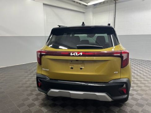 Certified 2024 Kia Seltos S image 6