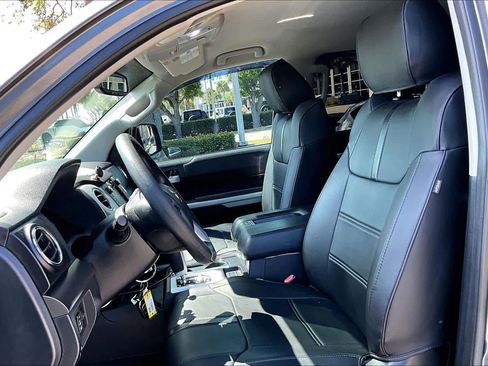 Used 2019 Toyota Tundra SR5 w/ SR5 Upgrade Package image 8
