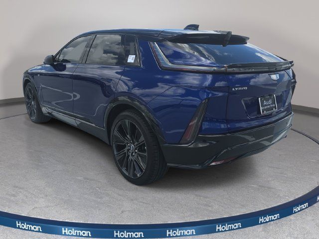 Used 2026 Cadillac Lyriq Signature Sport AWD/4WD image 8