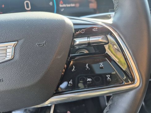 Used 2024 Cadillac Lyriq Sport RWD image 16