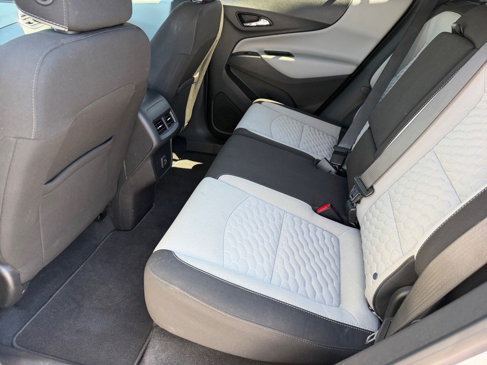 Used 2021 Chevrolet Equinox LS w/ LS Convenience Package FWD image 14