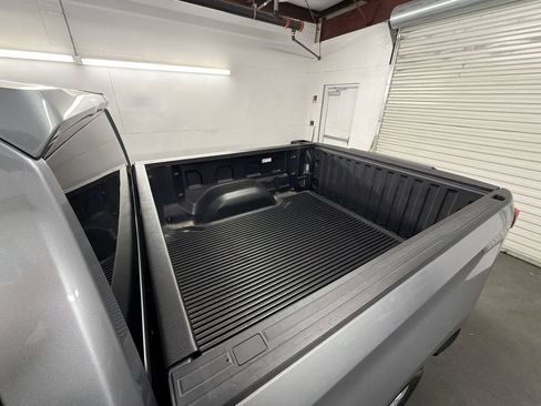 Used 2025 Chevrolet Silverado 1500 LT AWD/4WD image 25