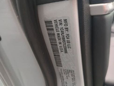 New 2026 Jeep Grand Cherokee Limited image 39