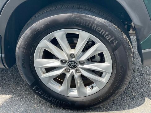 Used 2023 Toyota Corolla Cross LE image 25