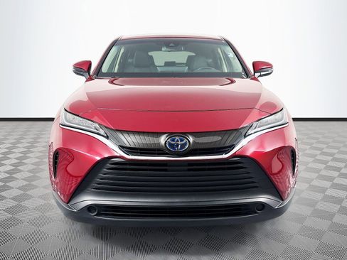 Used 2021 Toyota Venza LE AWD/4WD image 2