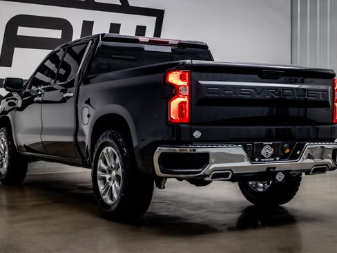 Used 2025 Chevrolet Silverado 1500 LTZ image 30