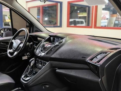 Used 2017 Ford Transit Connect XL image 15