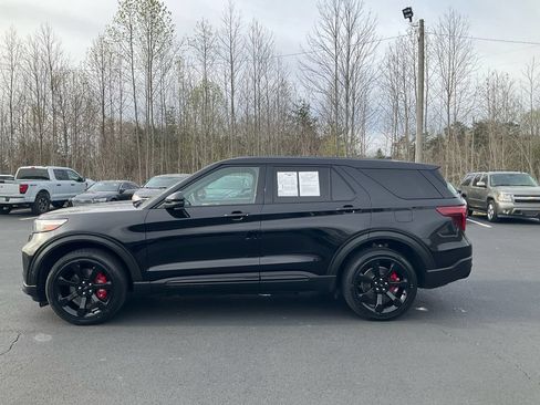 Used 2022 Ford Explorer ST w/ Equipment Group 401A AWD/4WD image 8