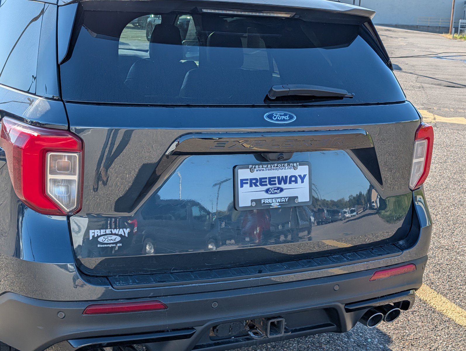 Used 2023 Ford Explorer ST w/ Technology Package AWD/4WD image 10