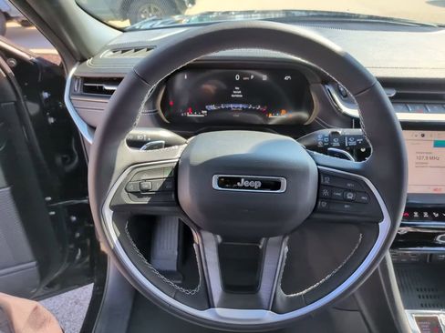 New 2026 Jeep Grand Cherokee Laredo image 24