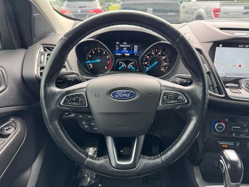 Used 2018 Ford Escape Titanium AWD/4WD image 20