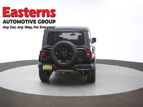 Used 2021 Jeep Wrangler Unlimited Sahara w/ Cold Weather Group AWD/4WD image 38