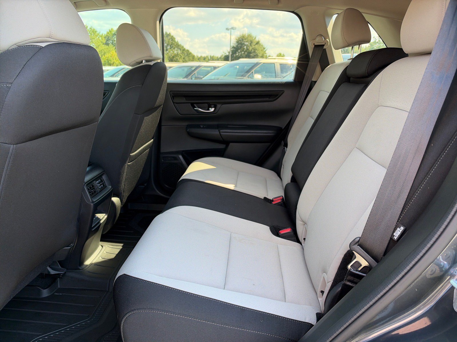 Used 2024 Honda CR-V EX image 11