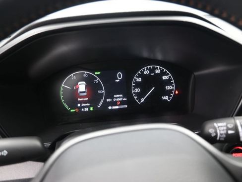 Used 2025 Honda CR-V Sport image 11