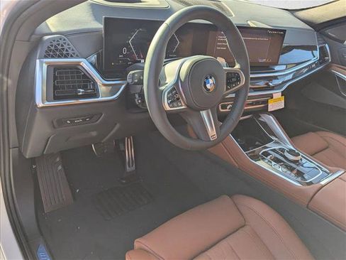 New 2026 BMW X6 xDrive40i image 3