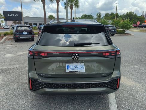 New 2026 Volkswagen Tiguan SEL R-Line AWD/4WD image 7