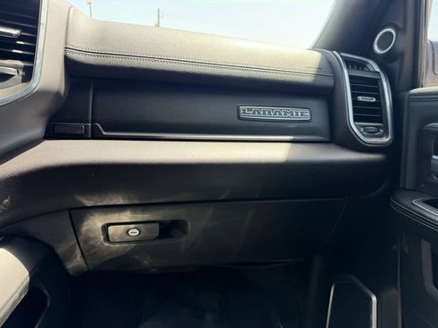 Used 2022 RAM 2500 Laramie AWD/4WD image 32