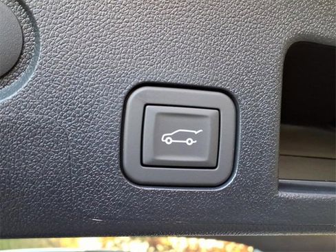 New 2026 Chevrolet Equinox RS image 11