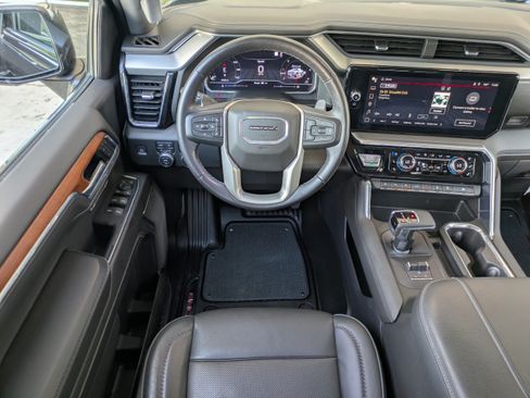 Used 2023 GMC Sierra 1500 Denali w/ Denali Reserve Package AWD/4WD image 18