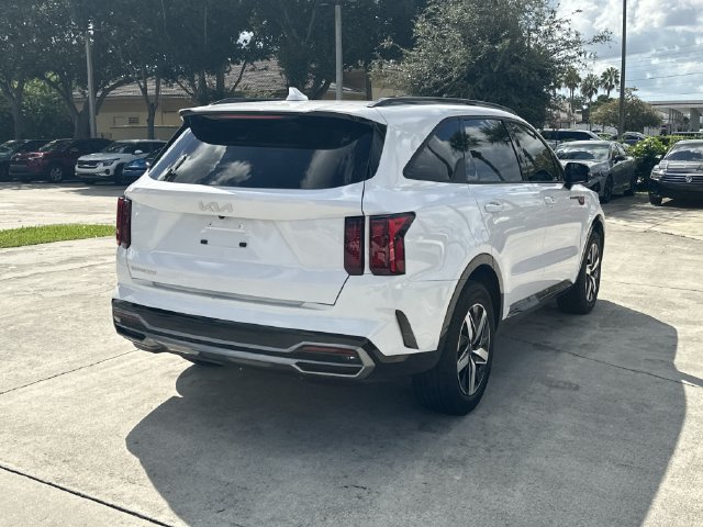 Certified 2023 Kia Sorento S w/ Panoramic Sunroof Package FWD image 6