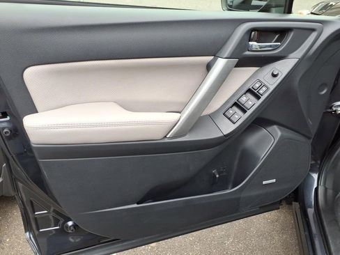 Used 2016 Subaru Forester 2.5i Touring image 10