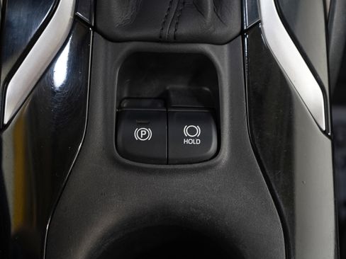 Used 2020 Toyota Corolla LE FWD image 26