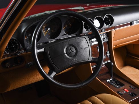 Used 1988 Mercedes-Benz 560 SL 560 SL image 4
