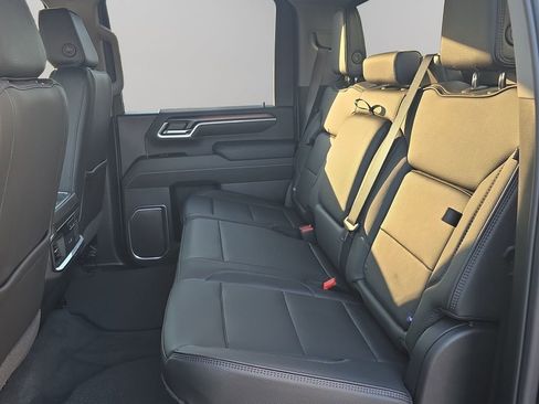 New 2025 GMC Sierra 2500 Denali w/ Denali Reserve Package image 9