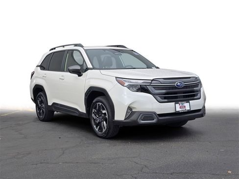 Certified 2025 Subaru Forester Limited w/ Popular Package #1 image 1