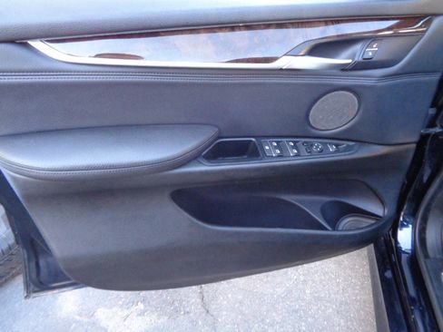 Used 2014 BMW X5 xDrive50i image 21