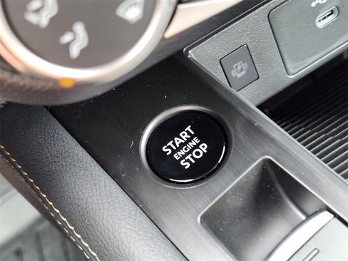 New 2025 Nissan Kicks SV image 16