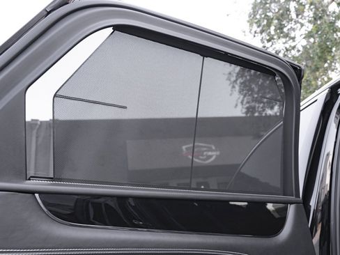 Used 2018 Bentley Bentayga image 53