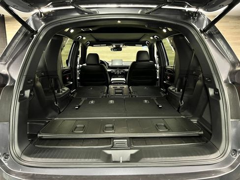 Used 2025 Honda Pilot Black Edition image 21
