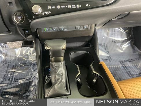 Used 2025 Lexus ES 300h F Sport w/ Accessory Package (Z2) FWD image 37