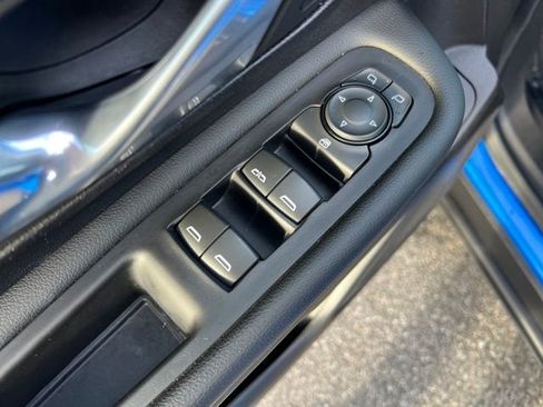 Used 2024 GMC Terrain SLE image 14