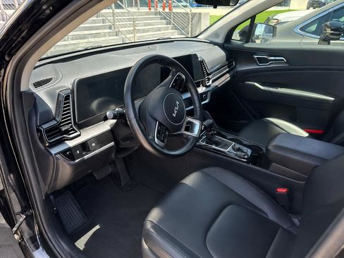 Used 2023 Kia Sportage EX FWD image 3