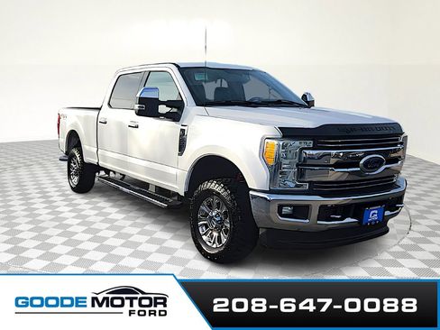 Used 2017 Ford F250 Lariat w/ Chrome Package image 1
