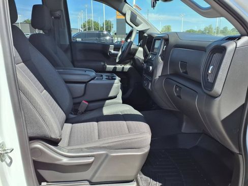 Used 2023 Chevrolet Silverado 1500 Custom Trail Boss w/ LPO, Dark Essentials Package AWD/4WD image 17