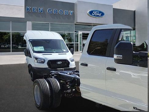 New 2026 Ford F450 XL w/ XL Chrome Package image 1