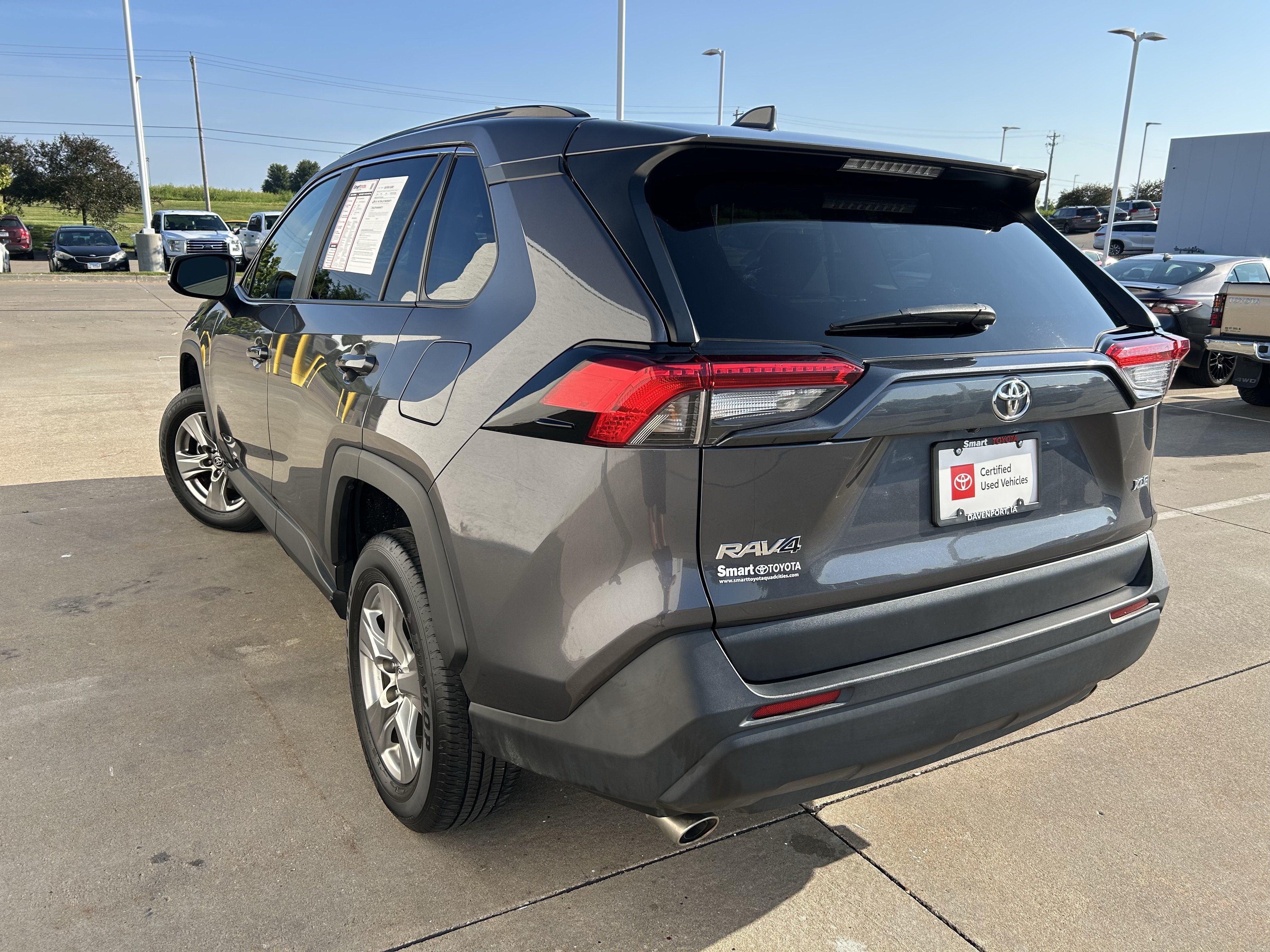 Used 2025 Toyota RAV4 XLE FWD image 4