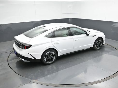 New 2026 Hyundai Sonata SEL FWD image 21