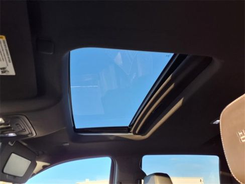 Used 2019 Chevrolet Silverado 1500 High Country w/ Technology Package image 29