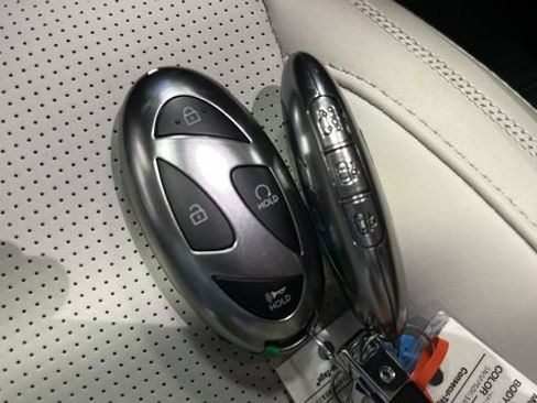 Used 2025 Hyundai Santa Fe Calligraphy AWD/4WD image 45