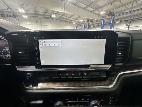 Used 2024 Chevrolet Silverado 2500 LT AWD/4WD image 24