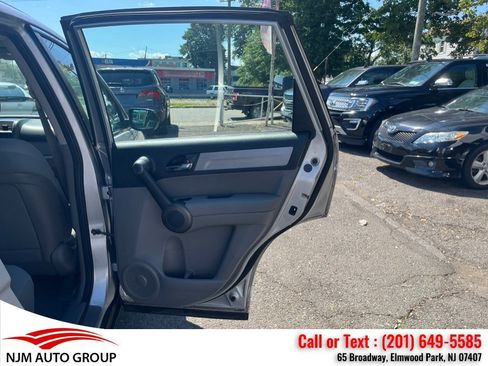 Used 2010 Honda CR-V LX image 32