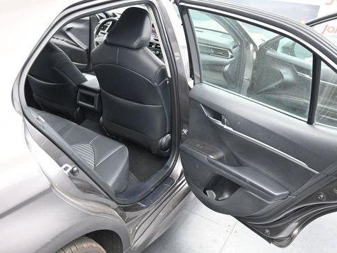 Used 2024 Toyota Camry SE image 20